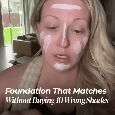 SOELY Colour-Changing Foundation Stick